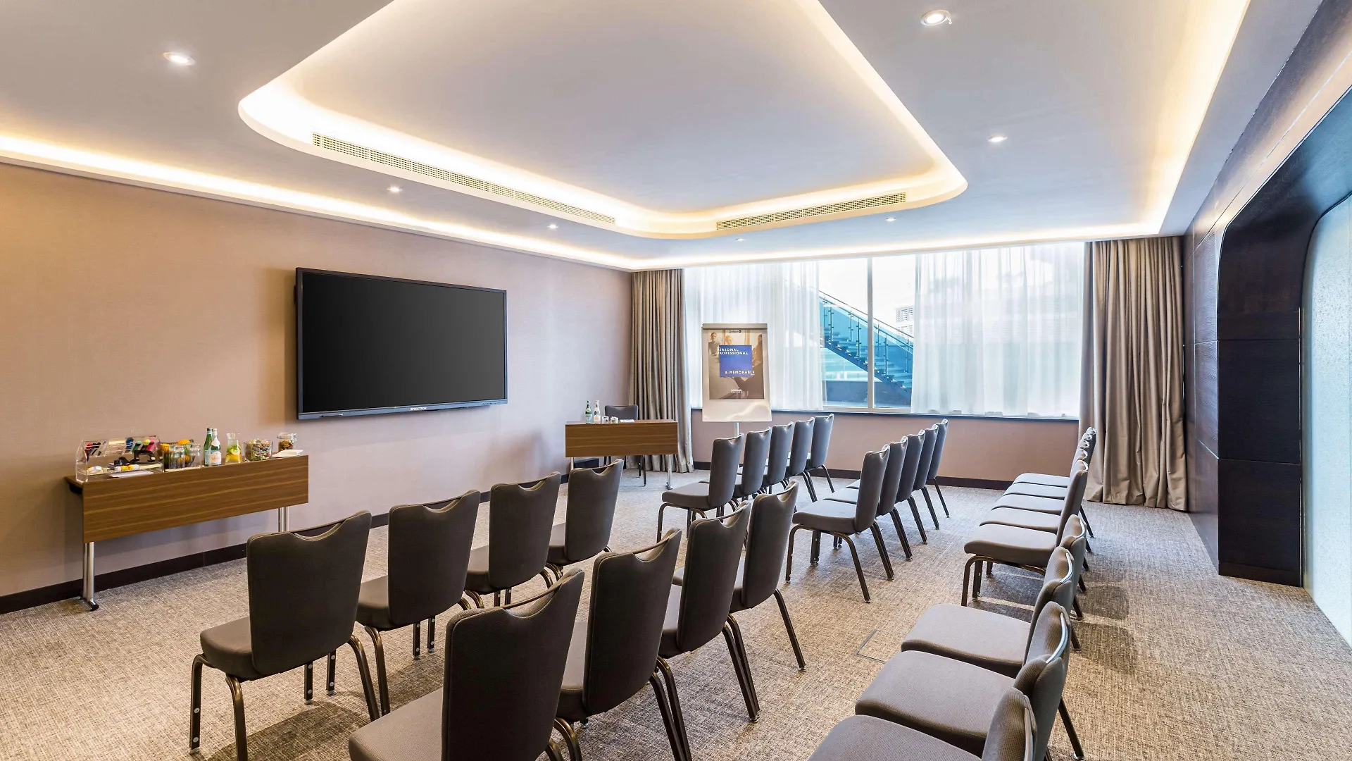 Radisson Blu Hotel, Dubai Canal View Hotel