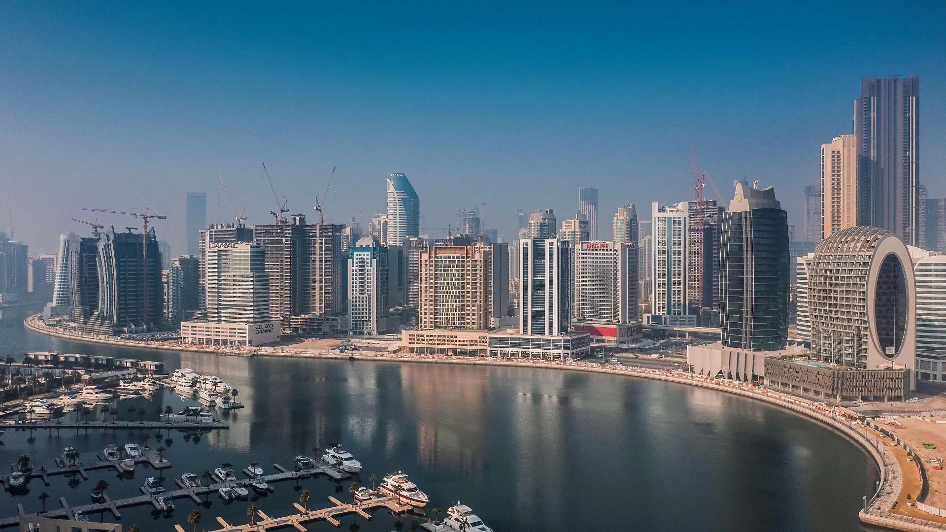 ***** فندق Radisson Blu Hotel, Dubai Canal View الإمارات العربية المتحدة