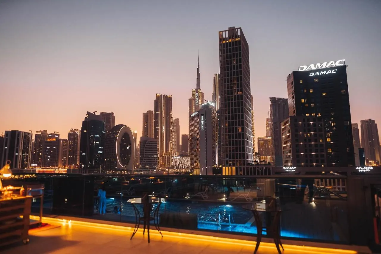 Radisson Blu Hotel, Dubai Canal View