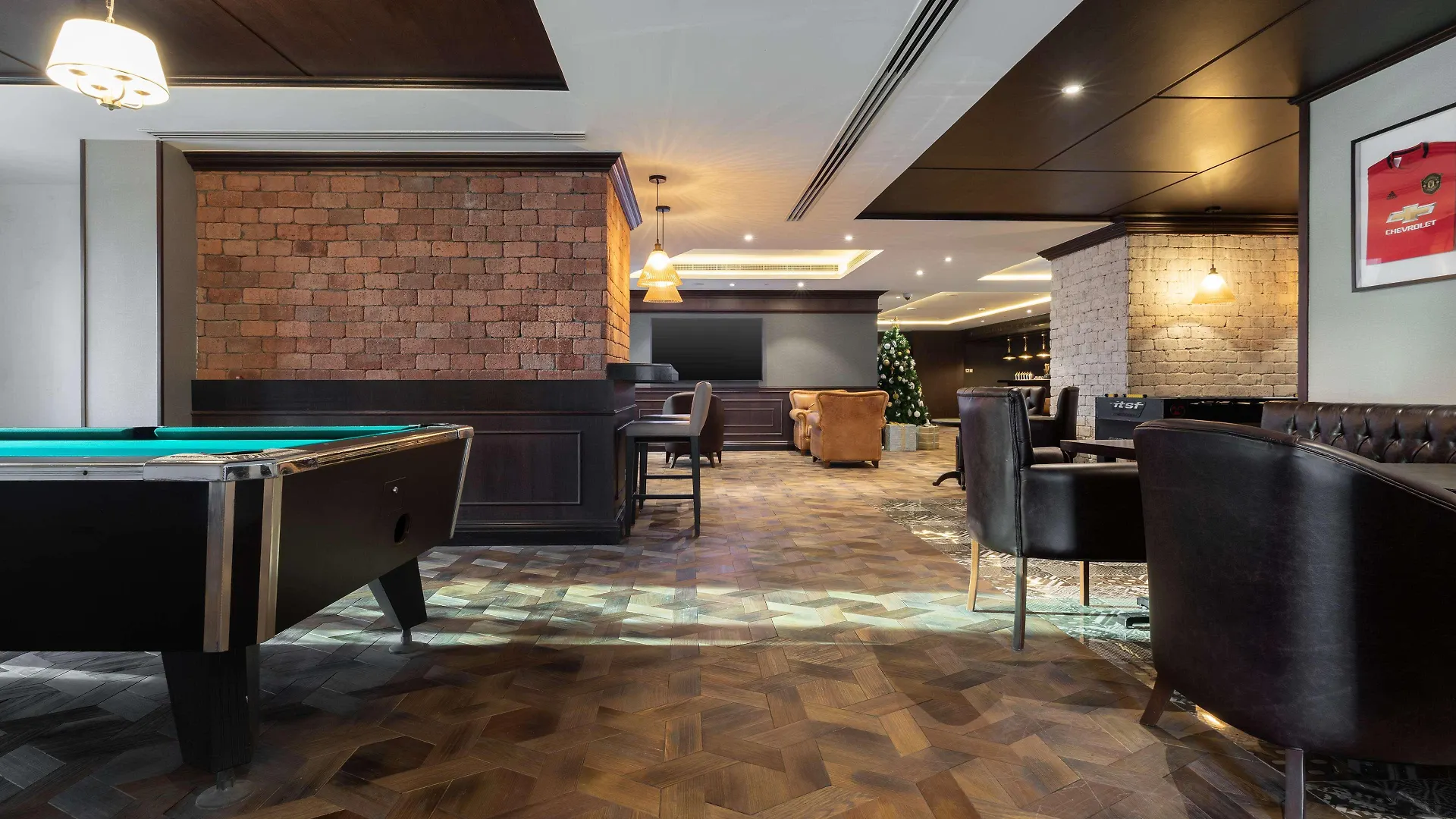 Отель Radisson Blu Hotel, Dubai Canal View